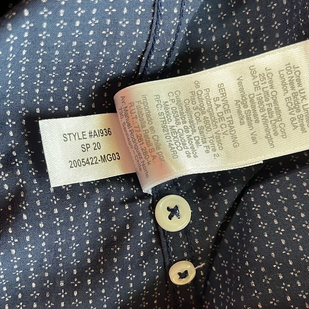 J. Crew Slim Lightweight Button Down Shirt Size Large - Picture 7 of 8